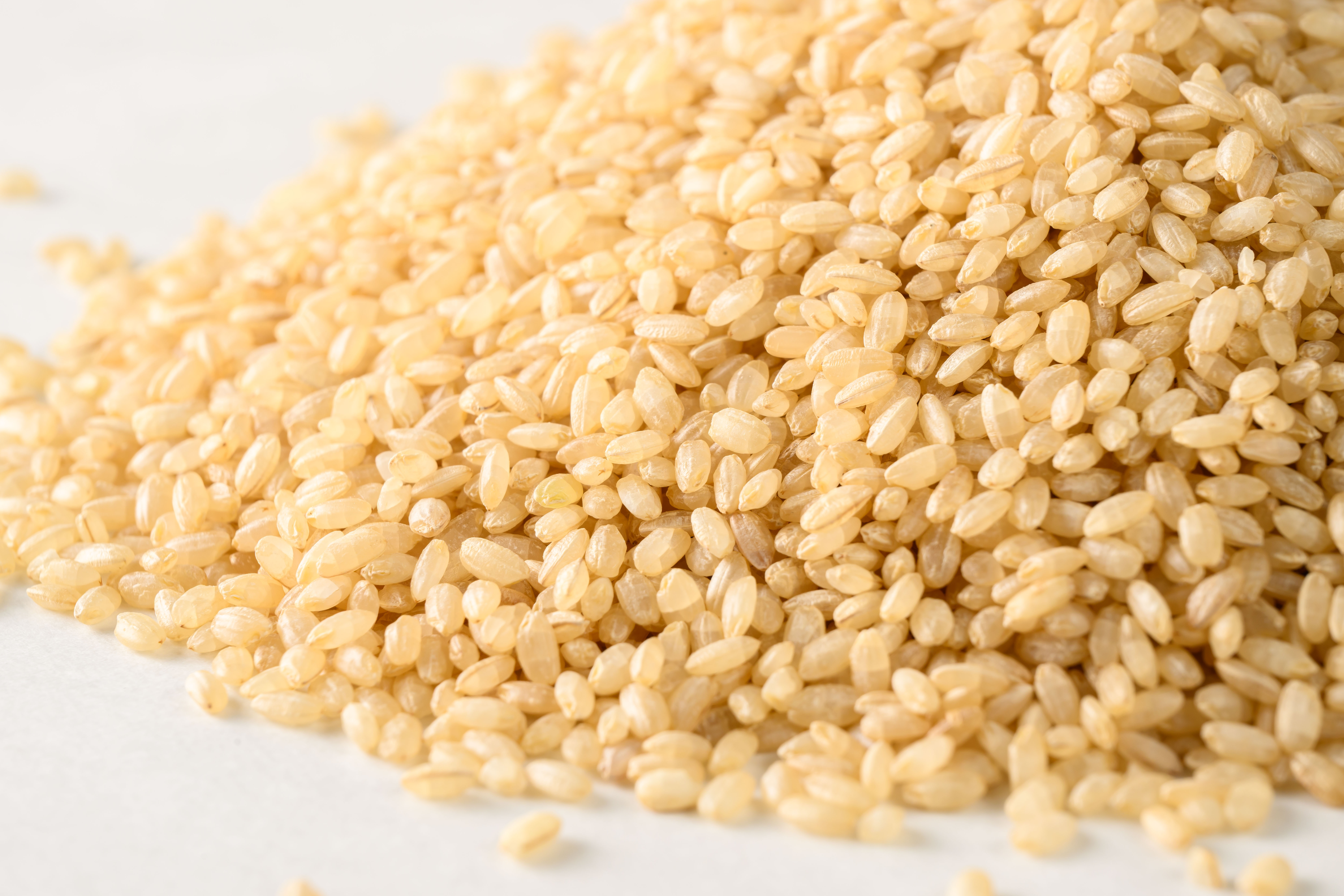 結び玄米の原料・国産うるち玄米100％